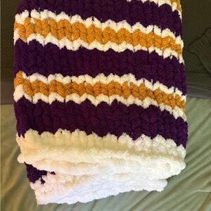 Cozy Plush Stripe Vikings Throw Blanket in White, Purple & Gold